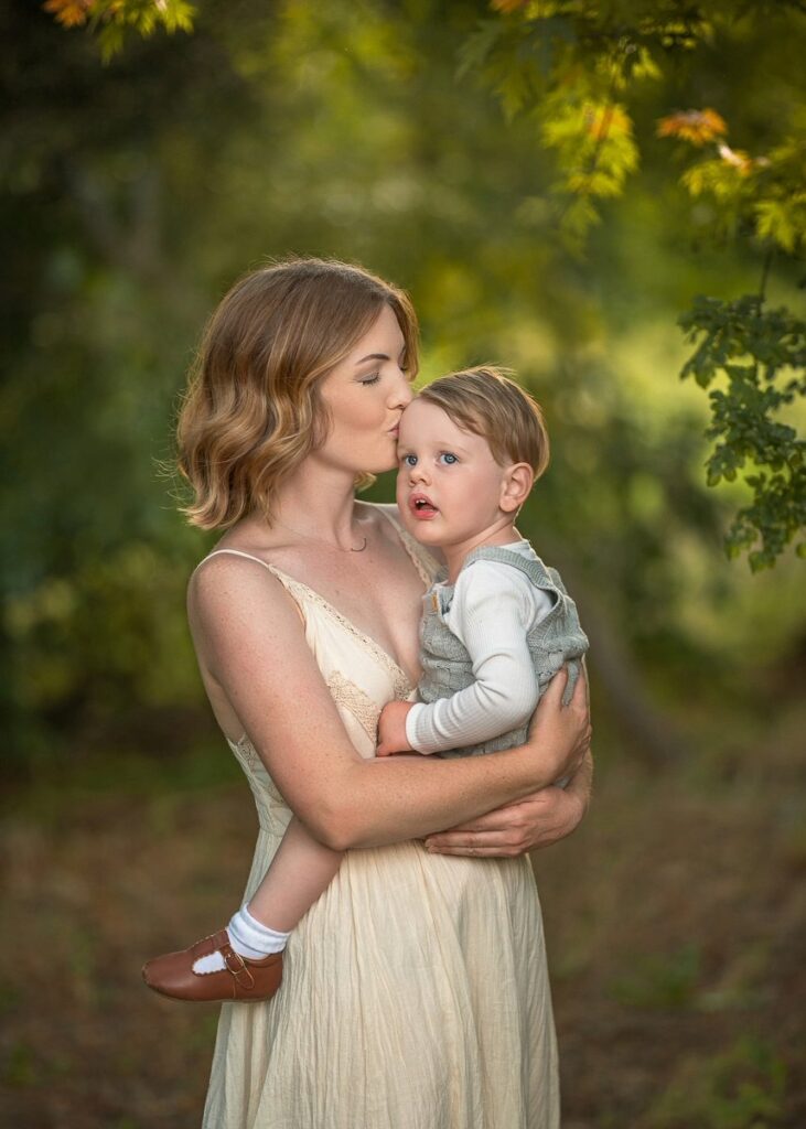 Mother and child portrait, Perth family photography in Swan Valley